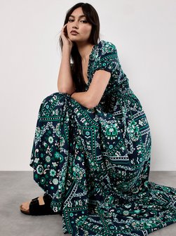 Artikelbild Damen Maxikleid von Apricot in marine gemustert