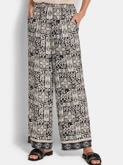 Damen Stoffhosen - Kurzgröße