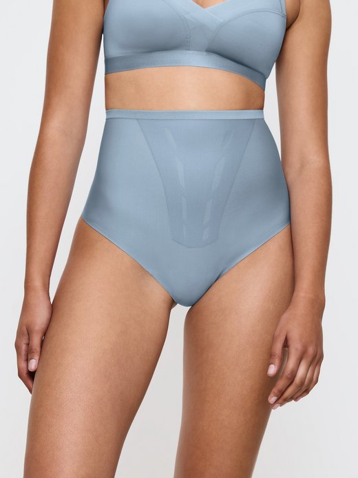 Damen String  -  Red Label Triumph Shape Smart