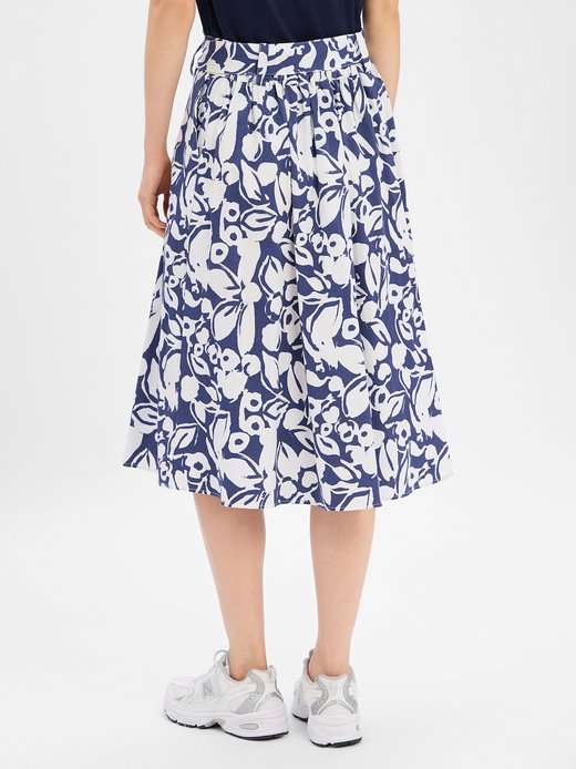 Damska spódnica o linii A