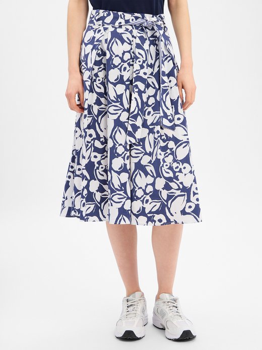 Damska spódnica o linii A