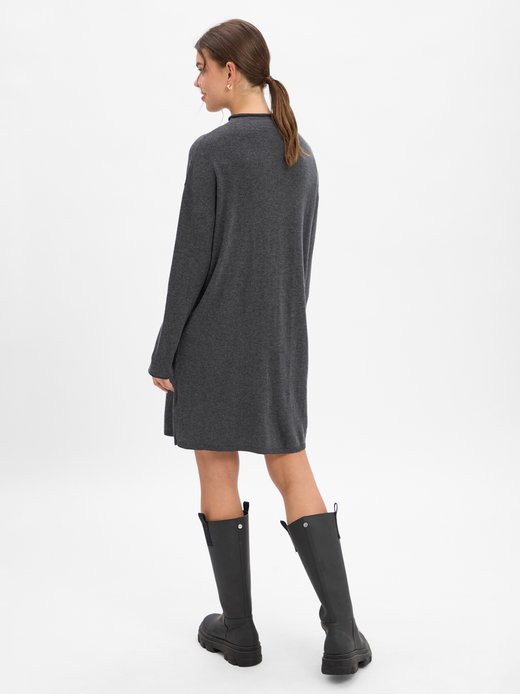 Damska sukienka z dzianiny z zawartością wełny