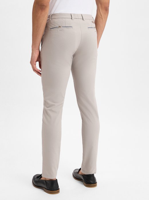 Herren Chinos