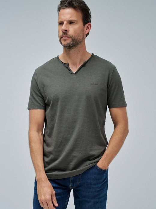 Herren T-Shirt - V-Neck Basic