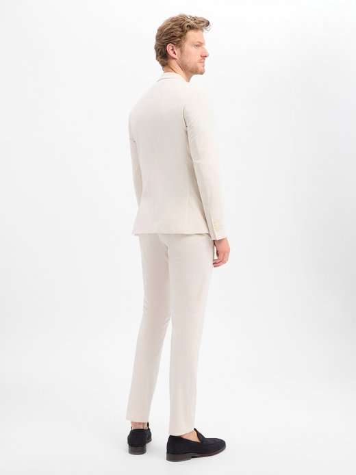 Męski garnitur biznesowy