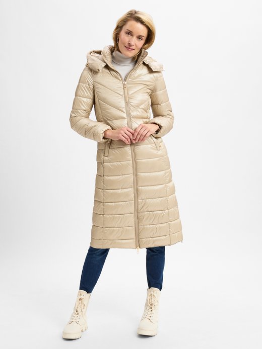 Pikowany płaszcz damski