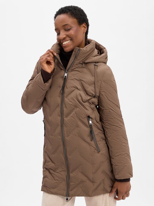 Pikowany płaszcz damski