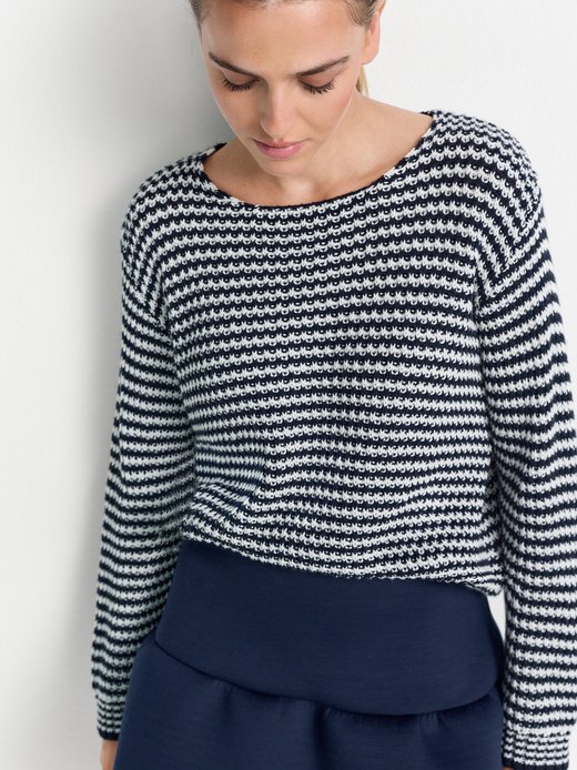 Sweter damski z dzianiny