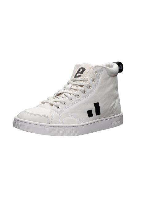 Unisex Canvas Sneaker