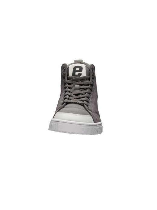 Unisex Canvas Sneaker