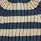 beige blau gestreift