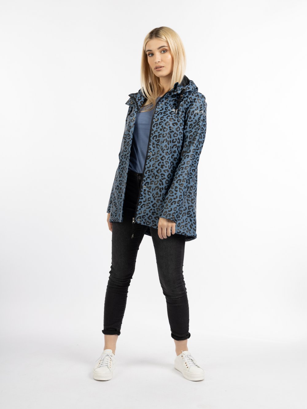 Schmuddelwedda Regenjacke mit Leo-Print Damen blau gemustert, S