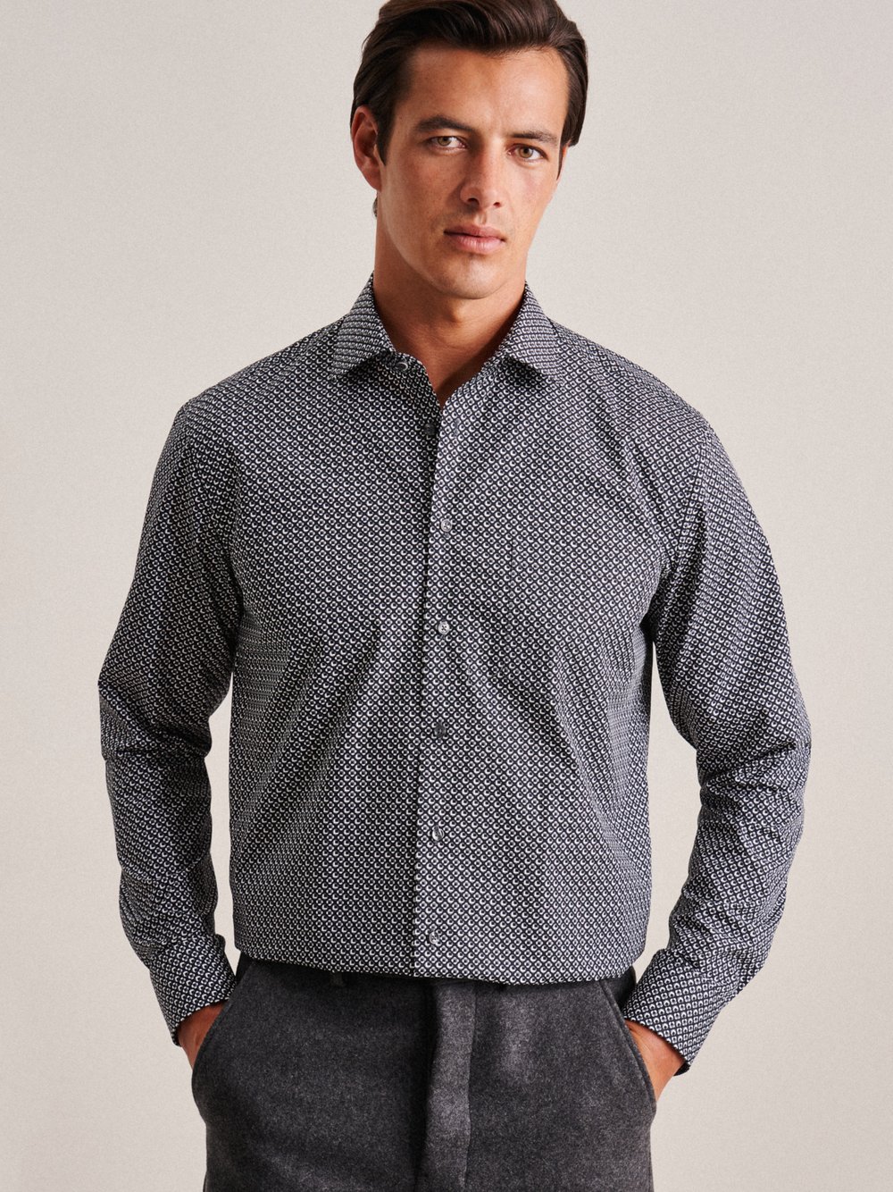 Seidensticker Business Hemd Herren Regular Fit Baumwolle schwarz bedruckt, 48