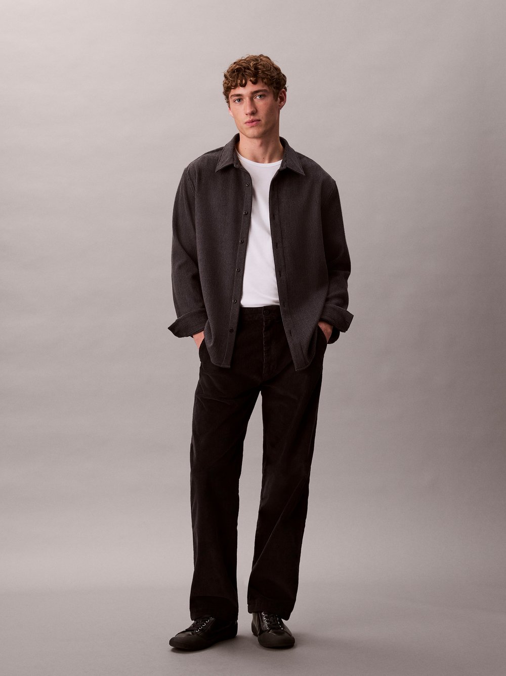 Calvin Klein Jeans Cordhose Herren schwarz, 32-30