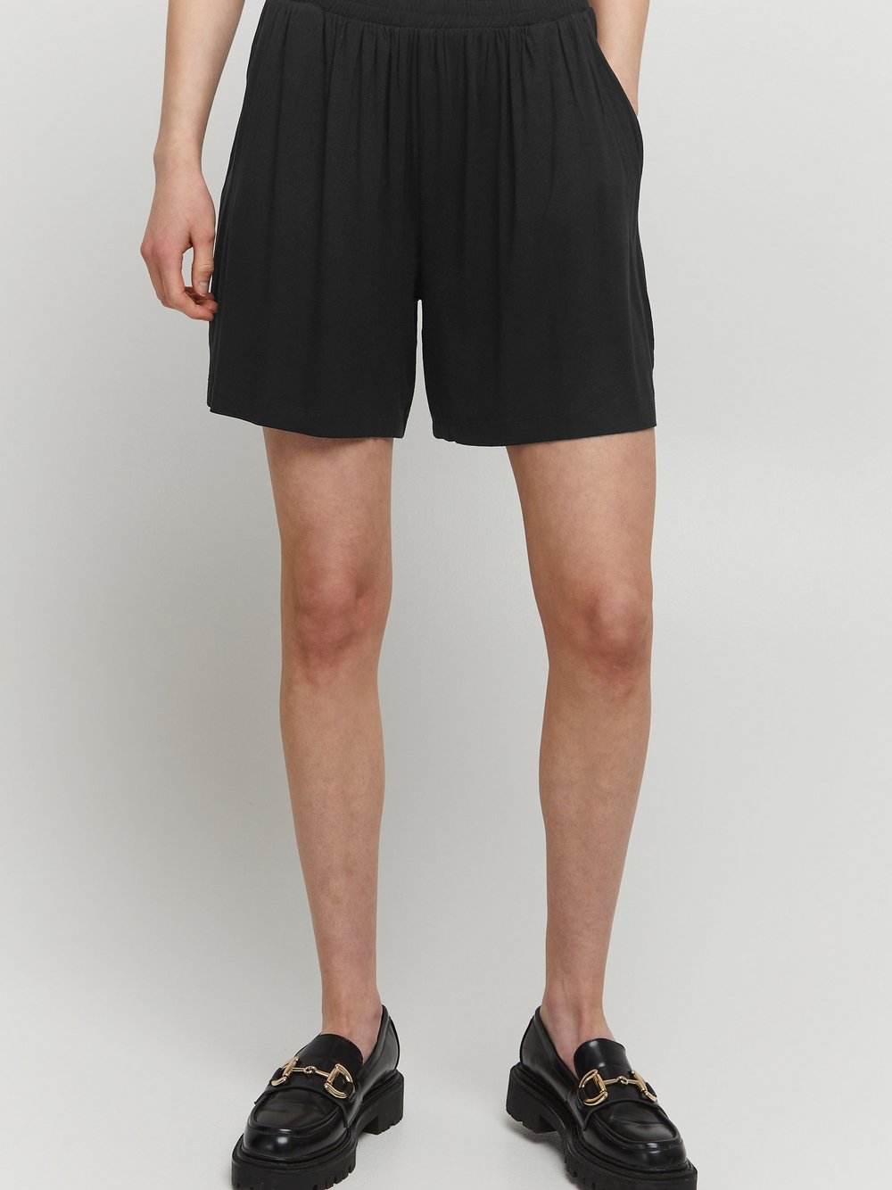 B.Young Shorts Damen Viskose schwarz, M