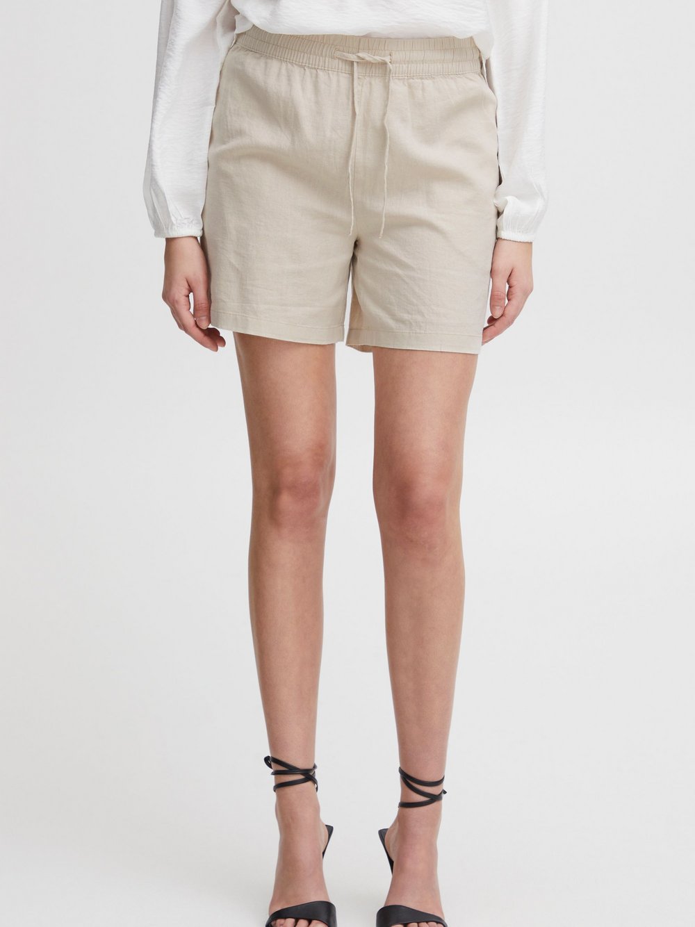 B.Young Shorts Damen beige, 40