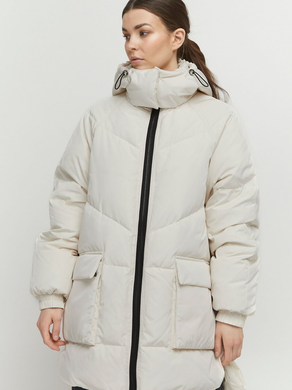 B.Young Winterjacke Damen weiß, 40