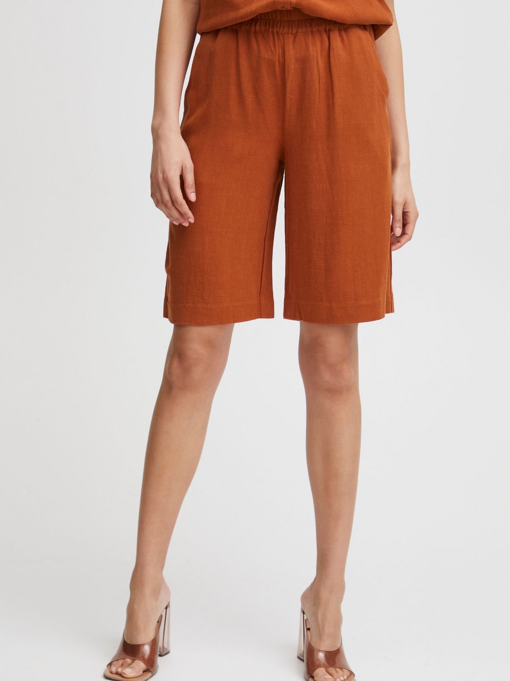 B.Young Shorts Damen Viskose braun, 38