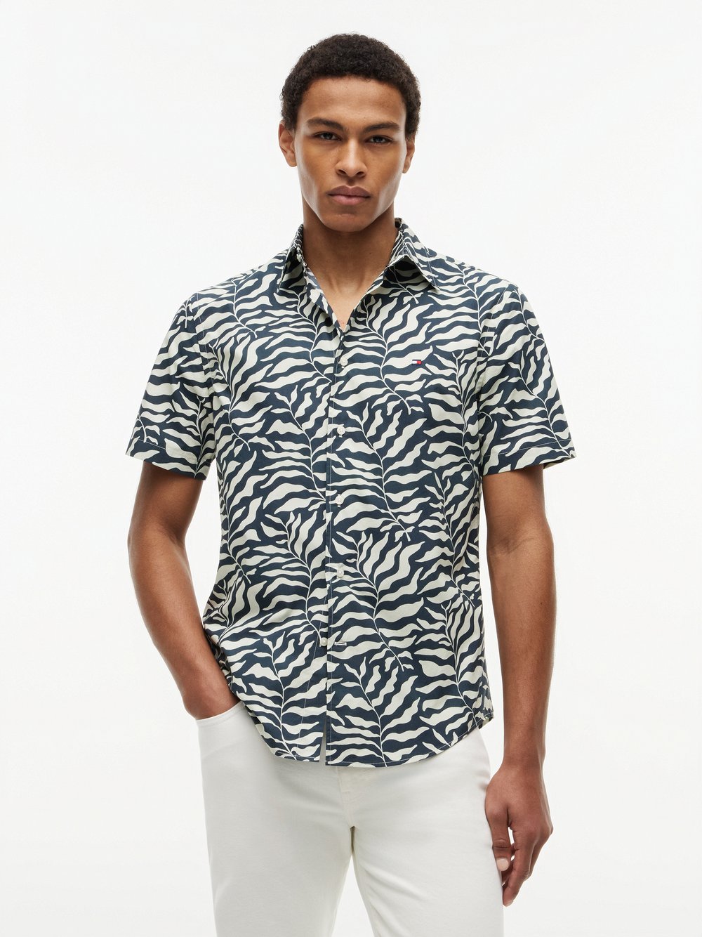 Tommy Hilfiger Menswear (Pvh Group) Papertouch Palm Ss Rf Shirt Black - Gr. - L - Bild 3