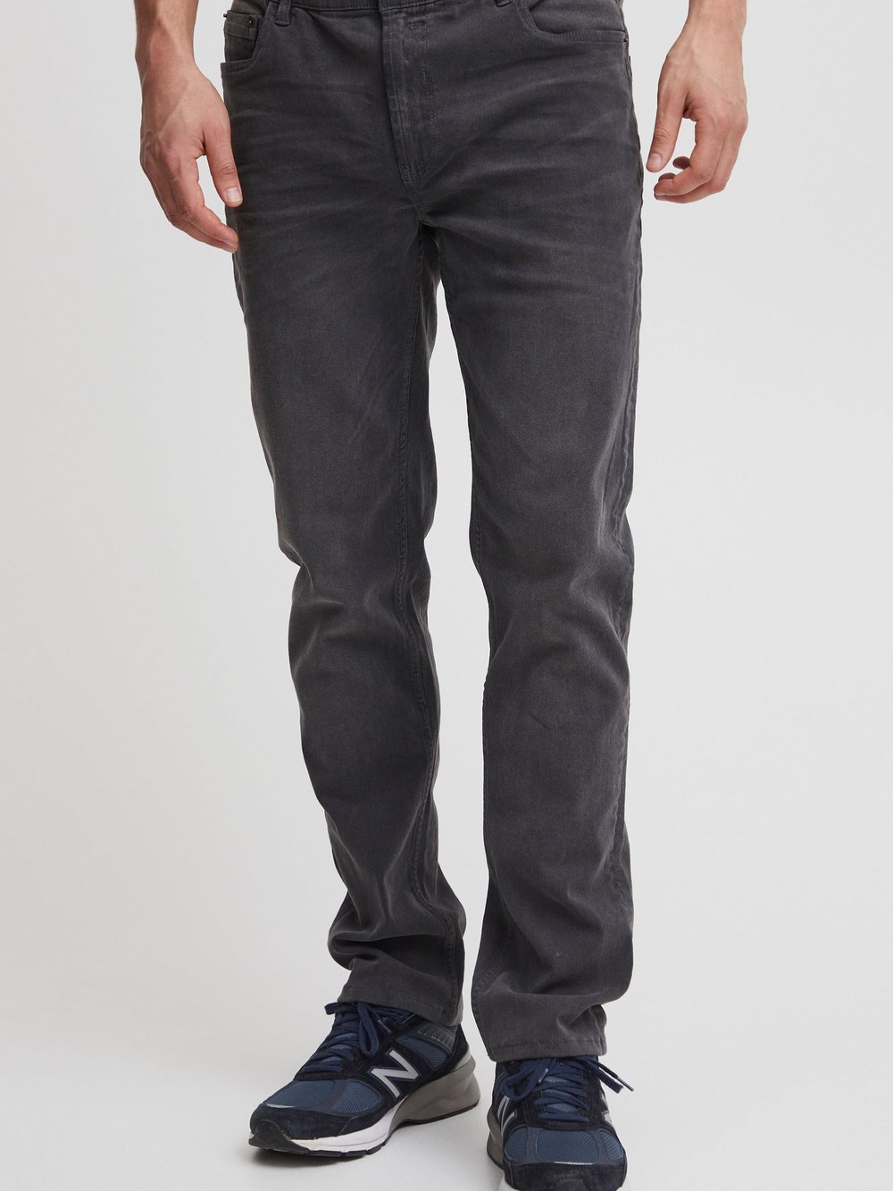 11 Project 5-Pocket-Jeans Herren grau, 30-34