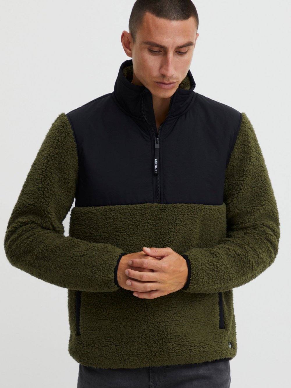 11 Project Teddypullover Herren grün, M