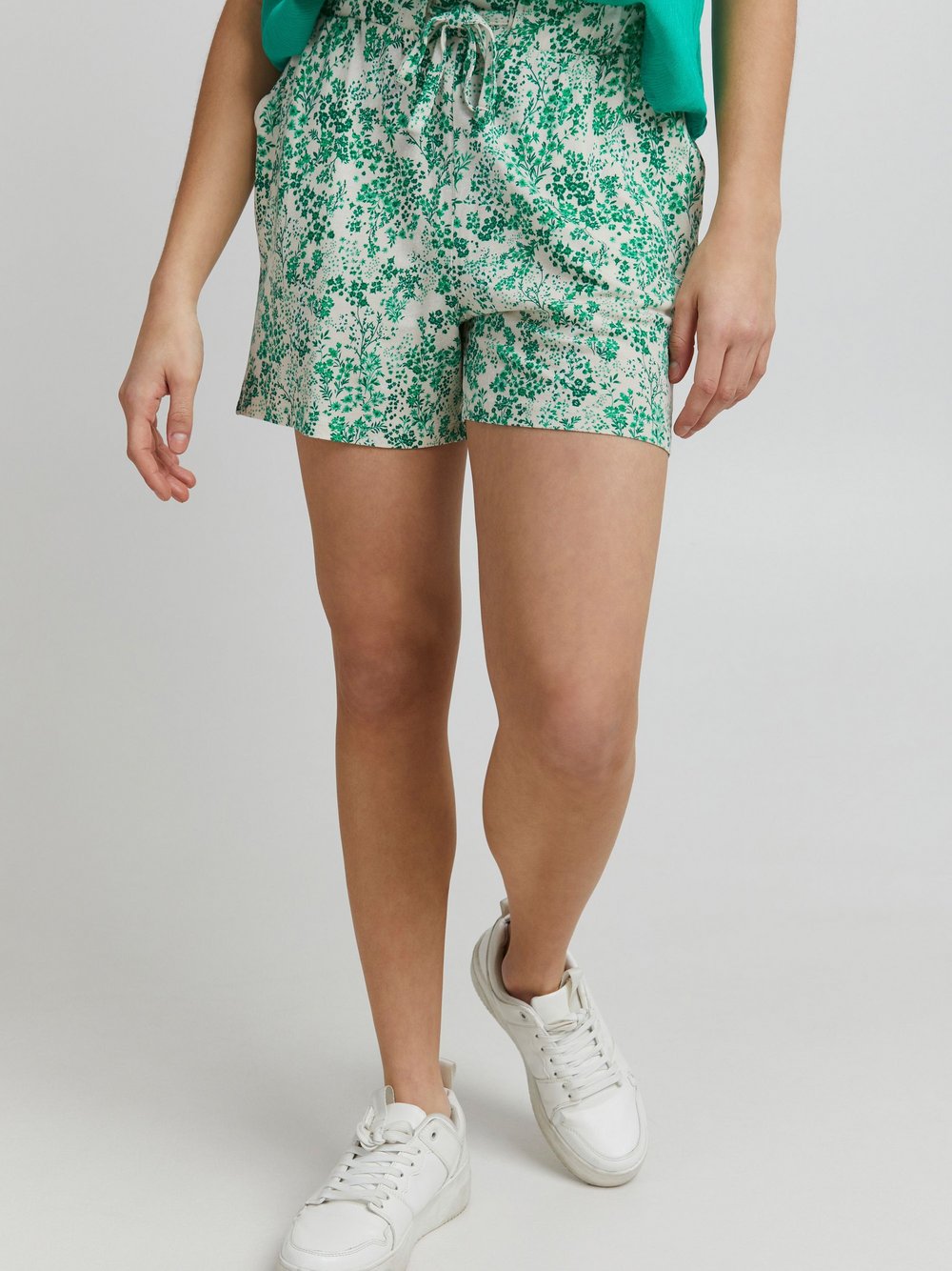 Ichi Shorts Damen Viskose grün gemustert, S