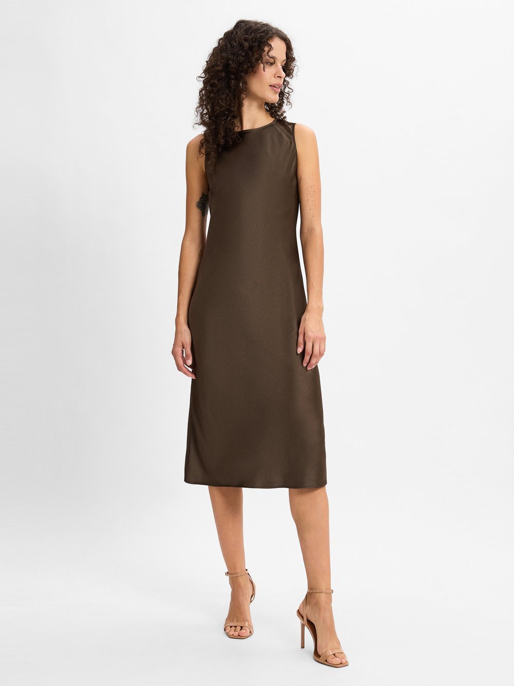 Ipuri Essentials Kleid Damen braun, 44