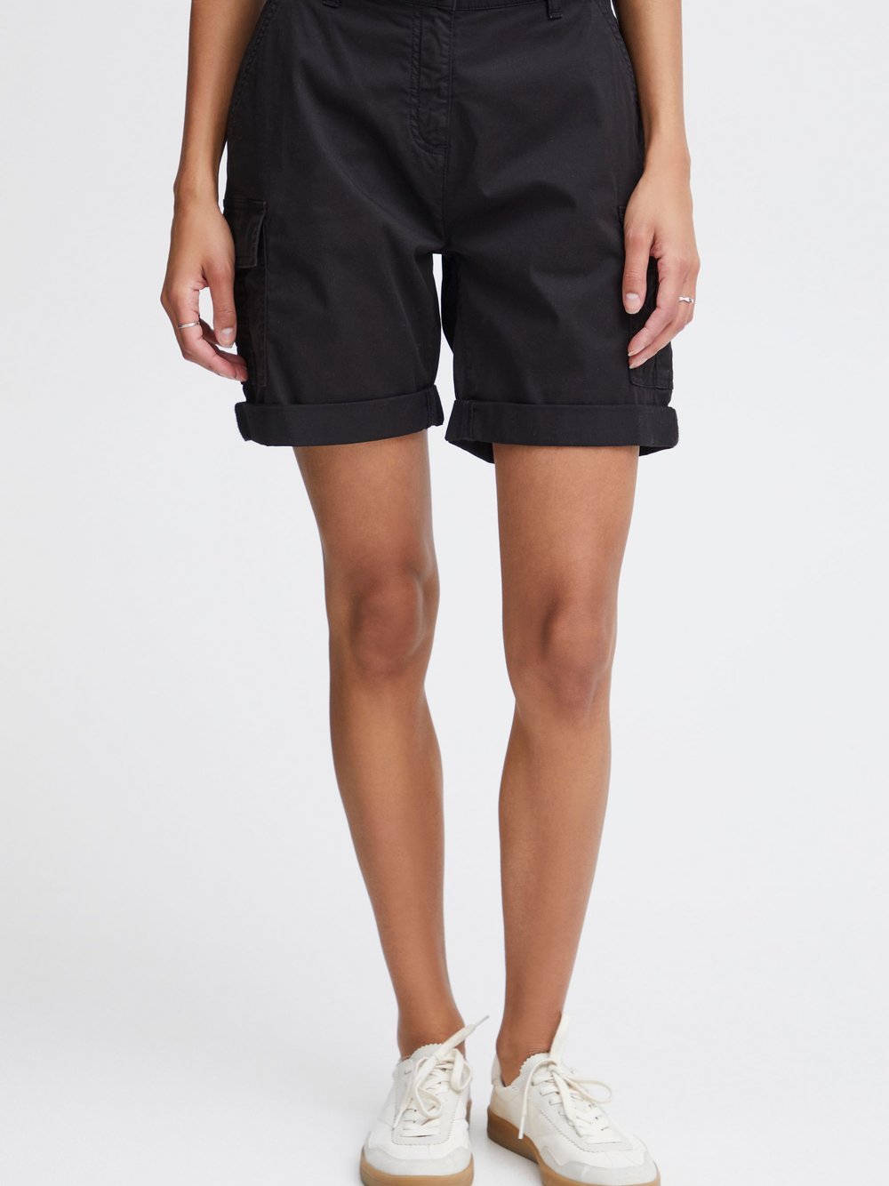 OXMO Shorts Damen Baumwolle schwarz, 34