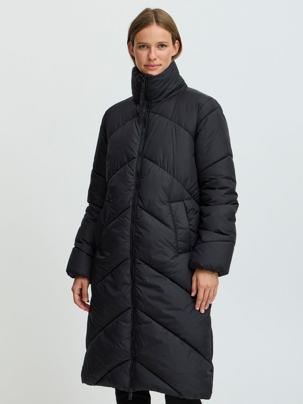 B.Young Winterjacke Damen Polyamid schwarz, 34