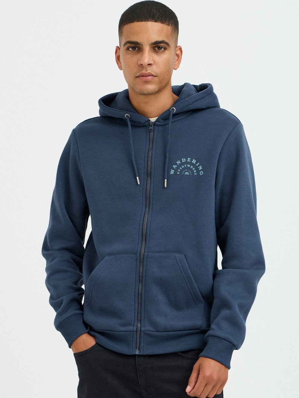 BLEND Sweatjacke Herren blau bedruckt, L