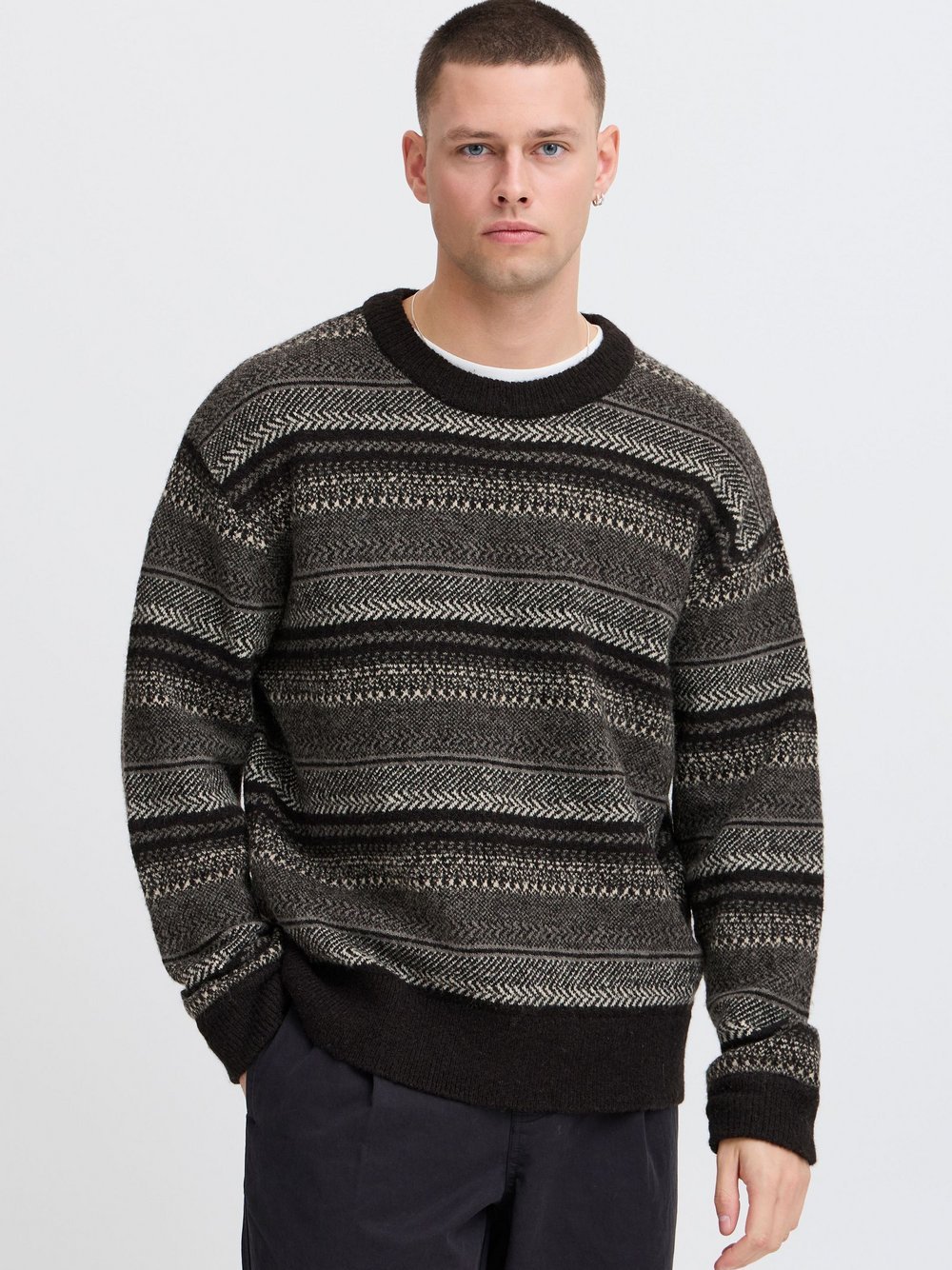 Solid Strickpullover Herren schwarz gemustert, L