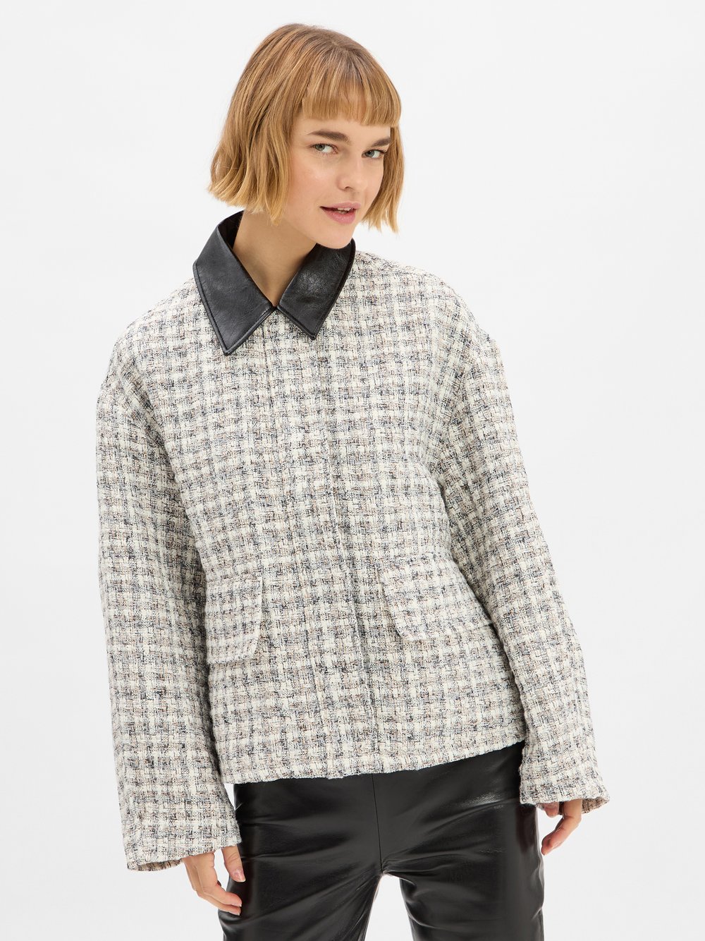 EDITED Bouclé-Jacke Damen weiß strukturiert, 34