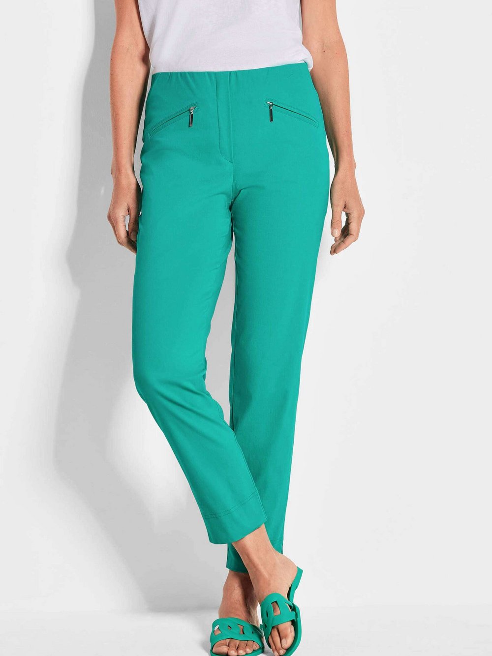 Goldner Kurzgröße: Stretchhose LOUISA mit Taschen Damen Baumwolle grün, 23