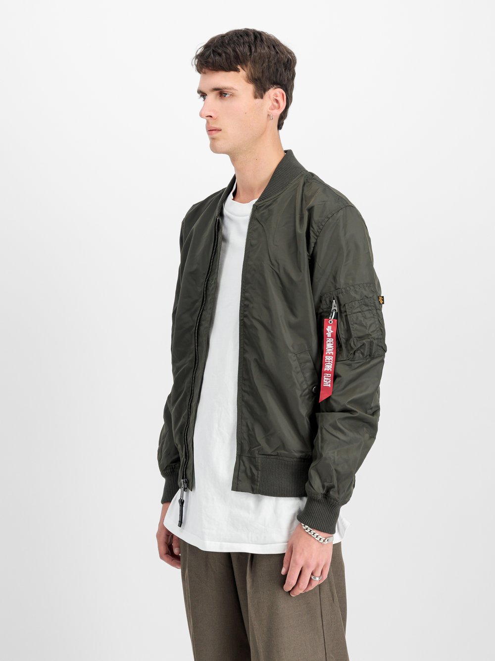 Thumbnail - Alpha Industries Bomberjacke Herren Polyamid grün, S