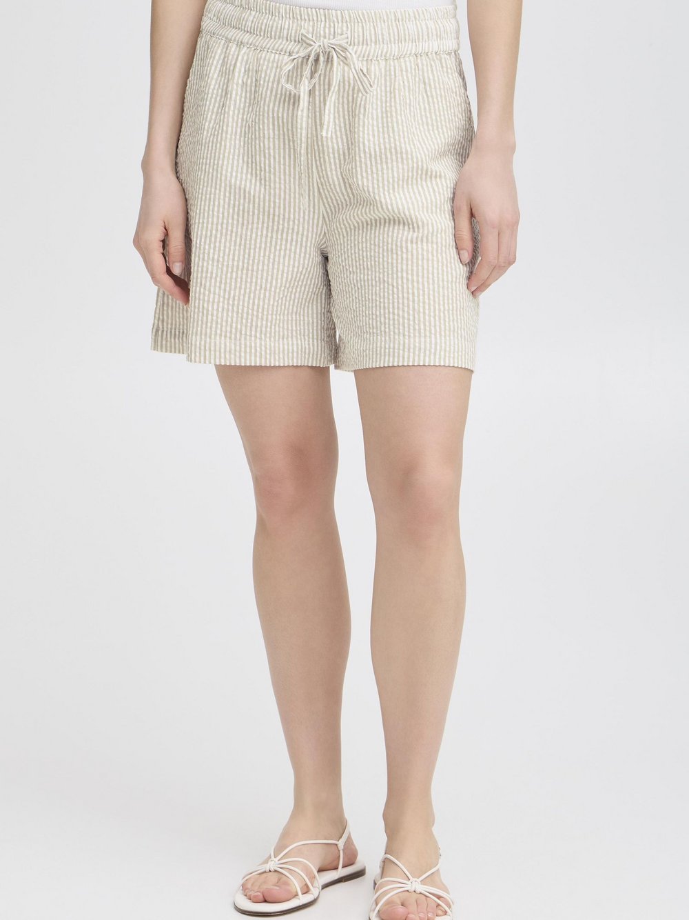fransa Shorts Damen Baumwolle beige gestreift, M