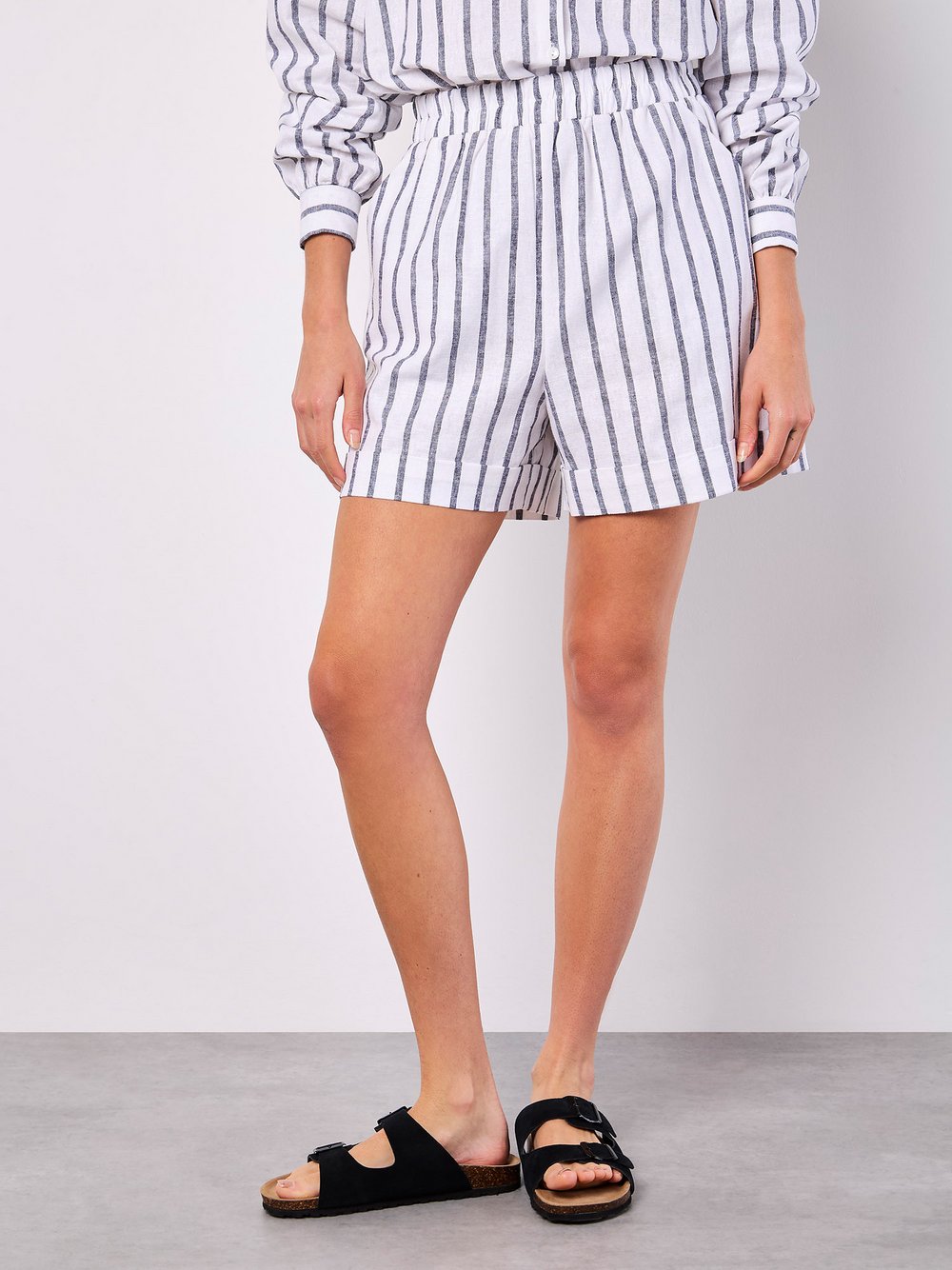 Apricot Shorts Damen Leinen blau gestreift, 42