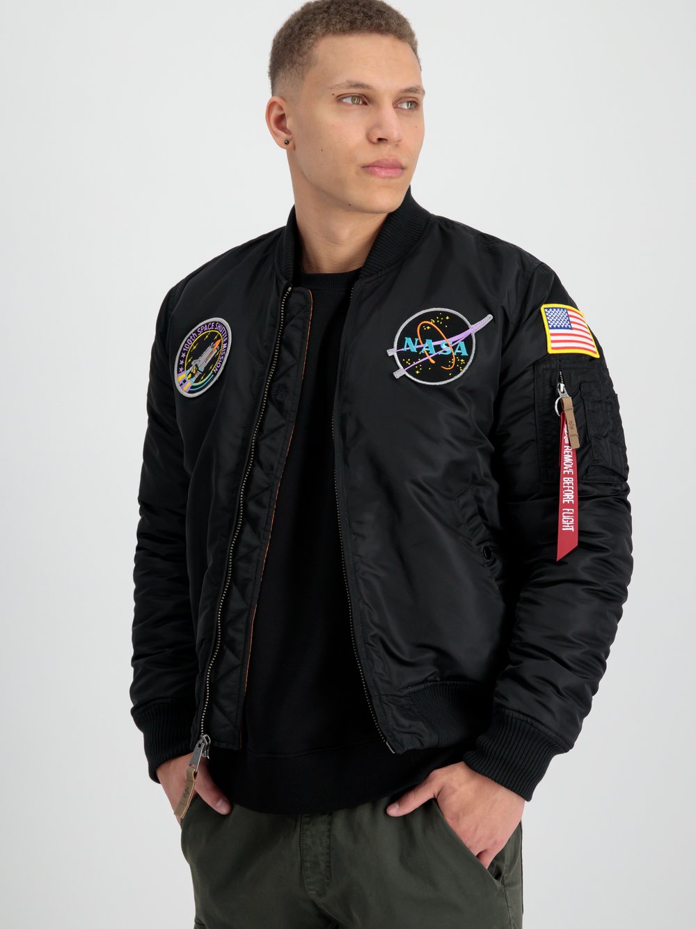 Thumbnail - Alpha Industries Bomberjacke Herren schwarz, S