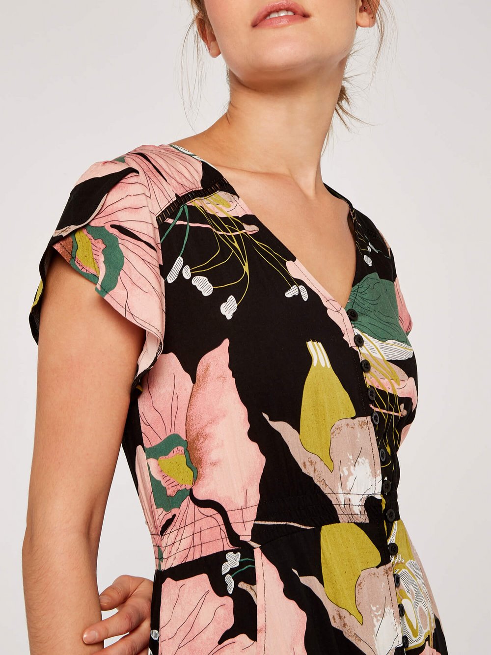 Apricot Maxikleid Damen Viskose schwarz gemustert, 38