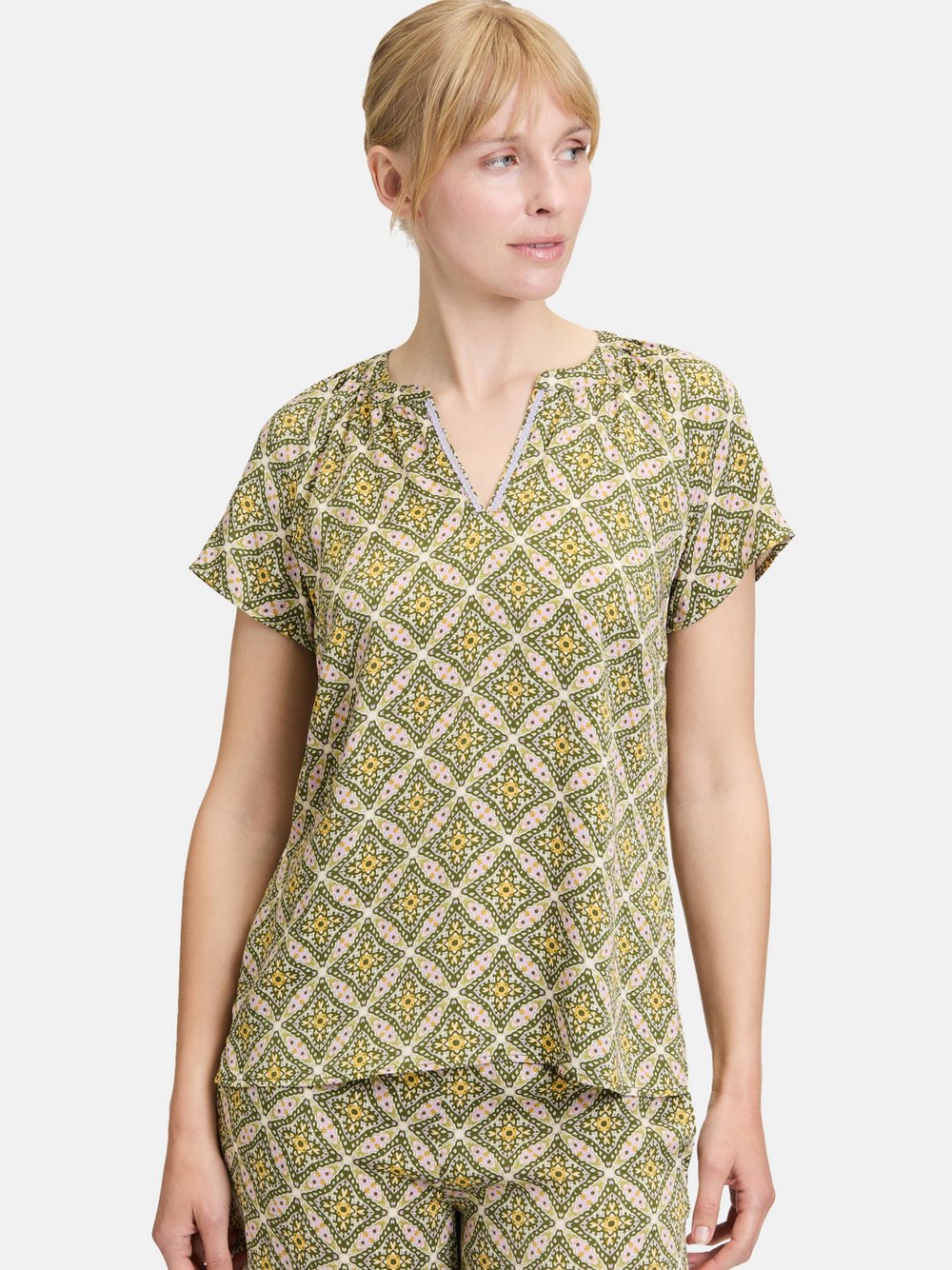 Cartoon Blusenshirt Damen Viskose grün gemustert, 40