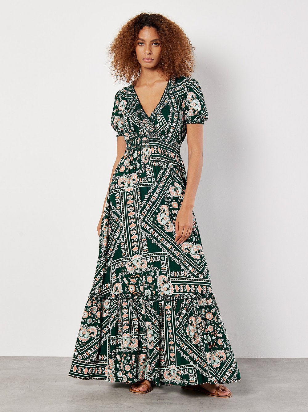 Thumbnail - Apricot Maxikleid Damen Viskose grün gemustert, 34