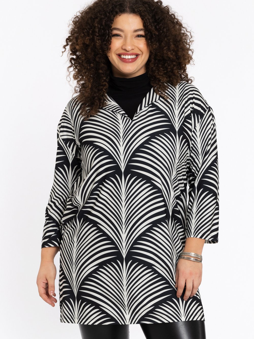 YOEK Tunika Damen schwarz bedruckt, 46-48