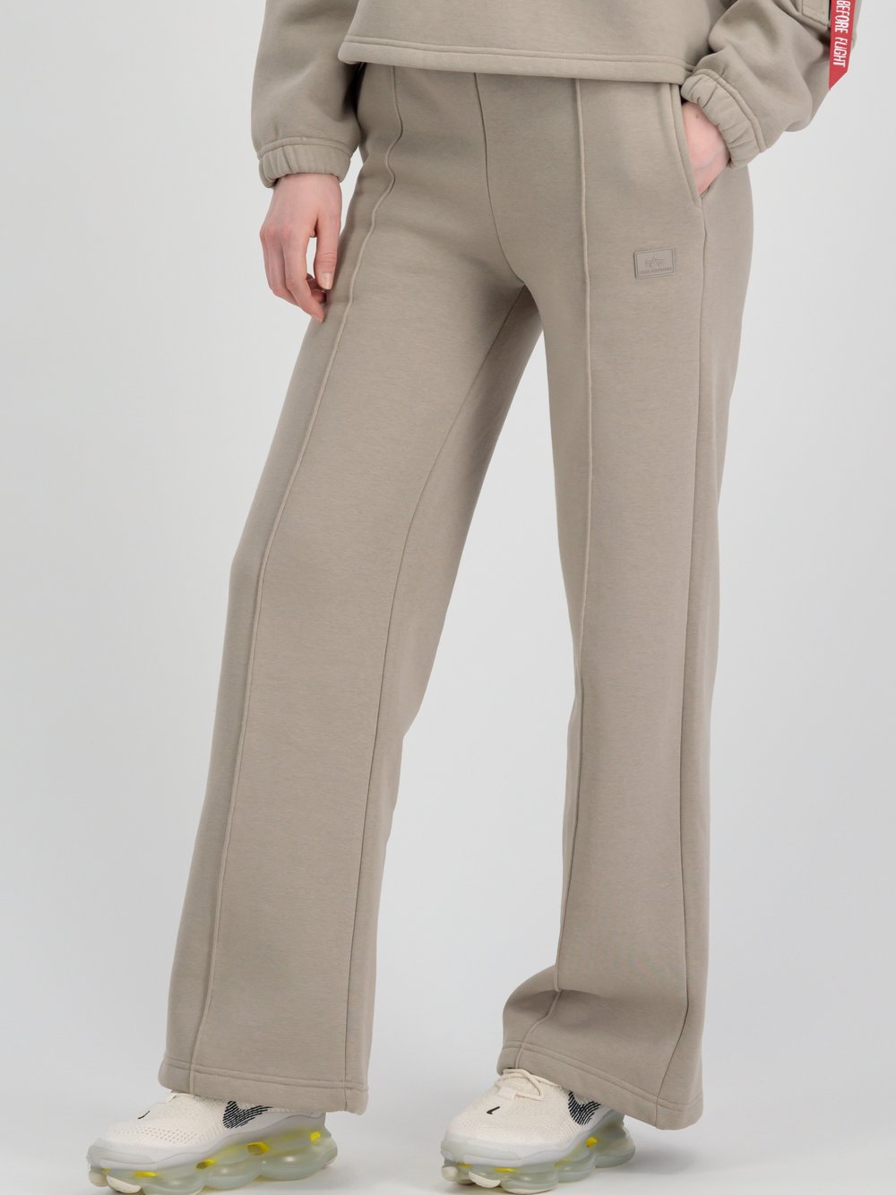 Thumbnail - Alpha Industries Jogginghose Damen Baumwolle beige, M