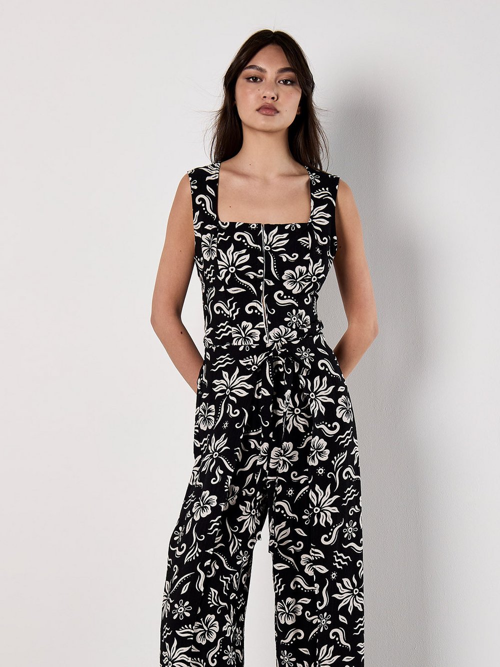 Thumbnail - Apricot Bluse Damen Viskose schwarz gemustert, 36