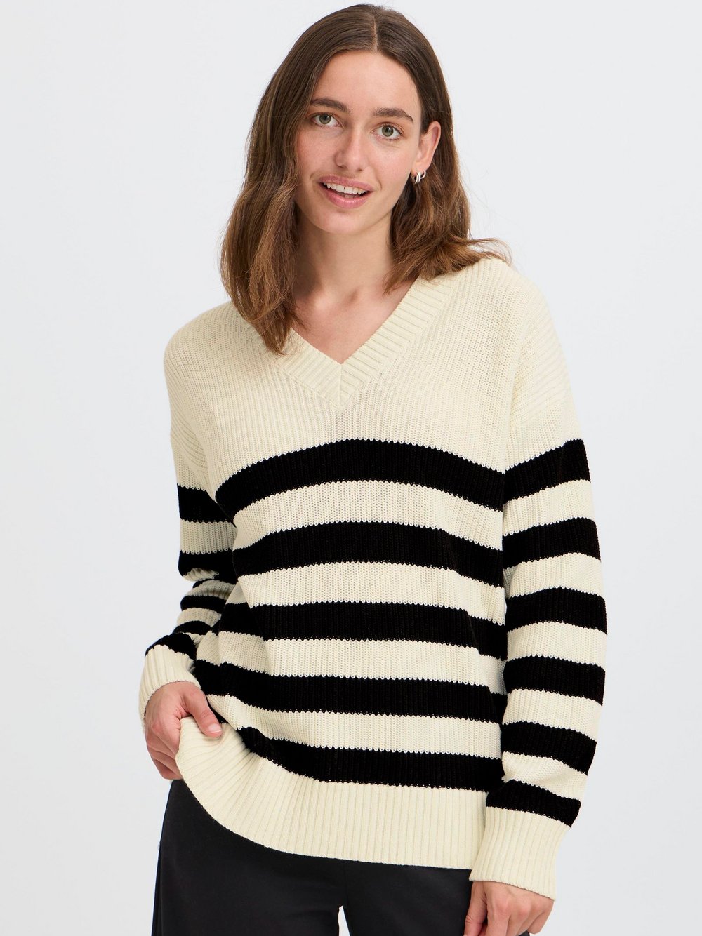 OXMO V-Ausschnitt-Pullover Damen Baumwolle weiß gestreift, XS
