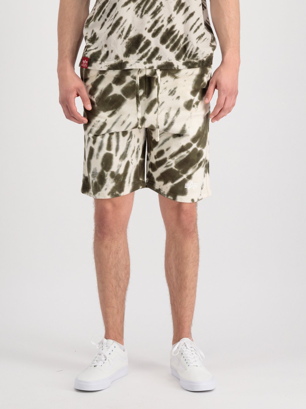 Thumbnail - Alpha Industries Kurze Hose Herren Baumwolle grün gemustert, M