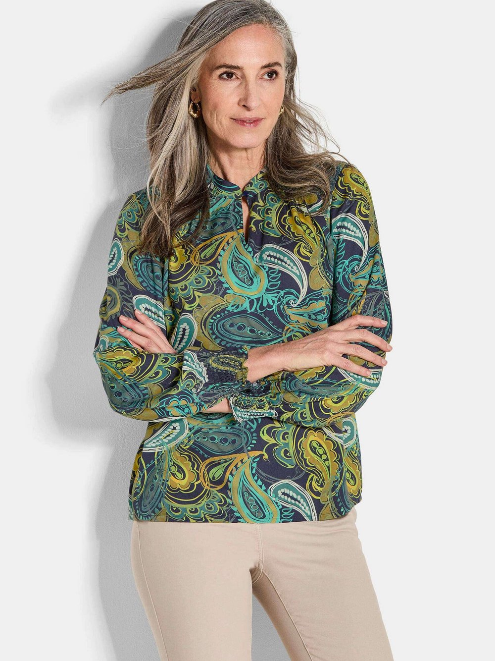 Goldner Kurzgröße: Viskose-Satin-Bluse mit Paisley-Muster Damen grün gemustert, 21