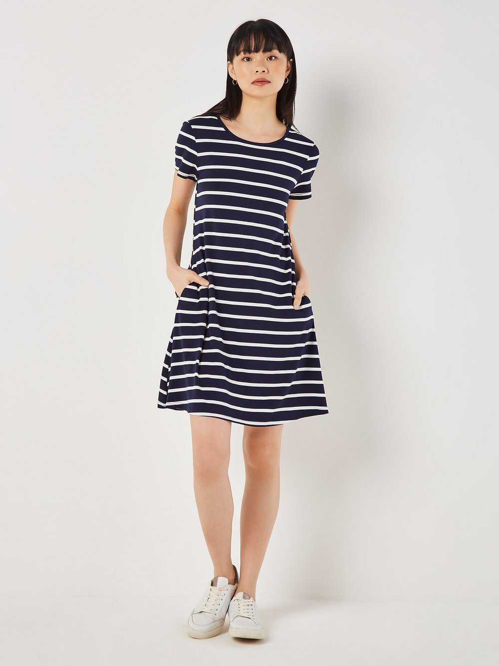 Thumbnail - Apricot Minikleid Damen Viskose blau gestreift, 36