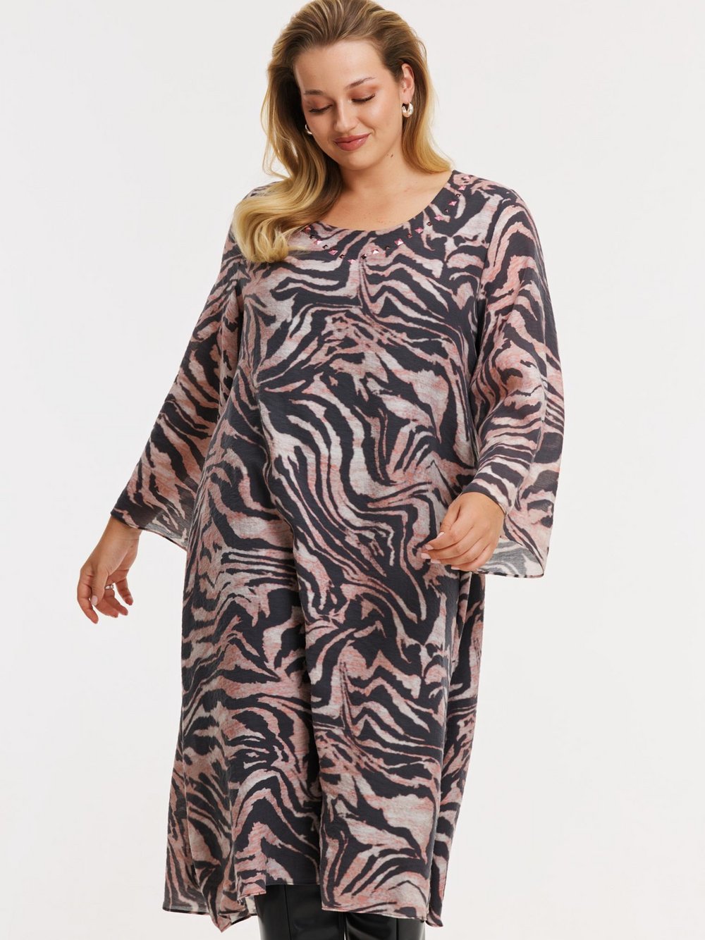 Thumbnail - YOEK Kleid Damen Lyocell schwarz gemustert, 42-44