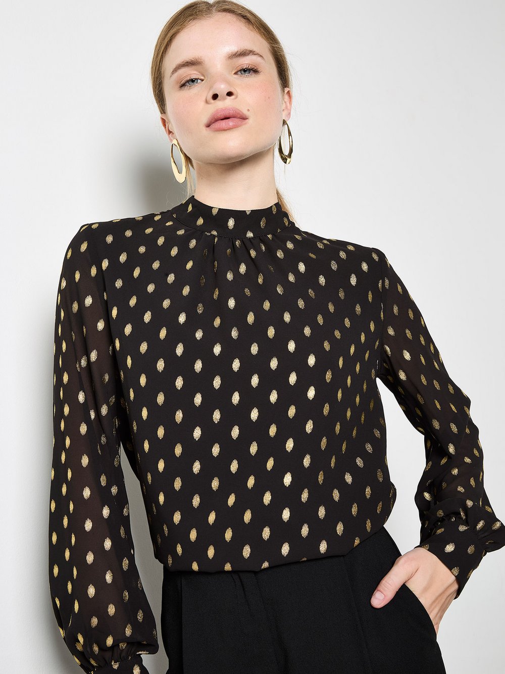 Apricot Bluse Damen schwarz gepunktet, 40