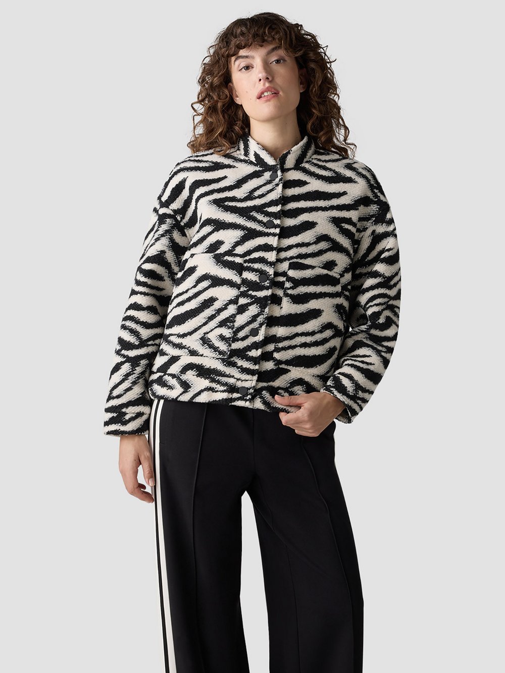 LCMT Jacke Damen schwarz gemustert, 36